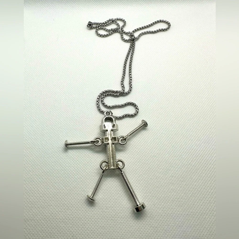 Robot nuts and‎ bolts necklace pendant​ 🦕